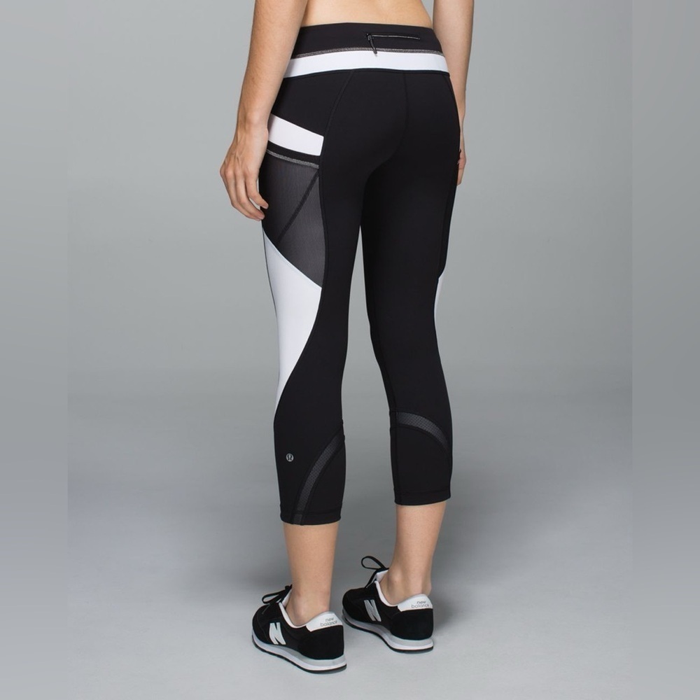 Lululemon Run: Inspire Crop II *All Full-On Luxtreme